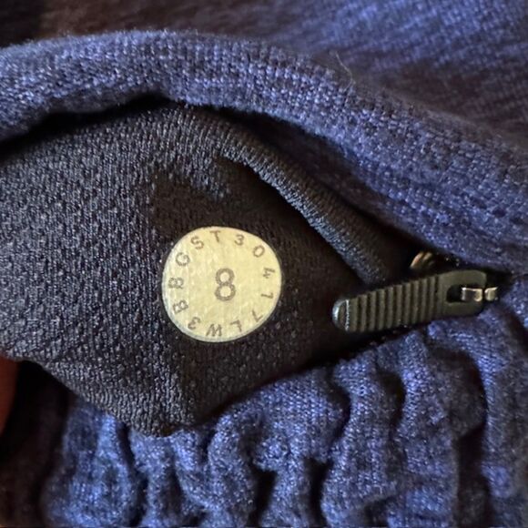 Lululemon Lead The Pack Hoodie Women's size 8 - Picture 7 of 8